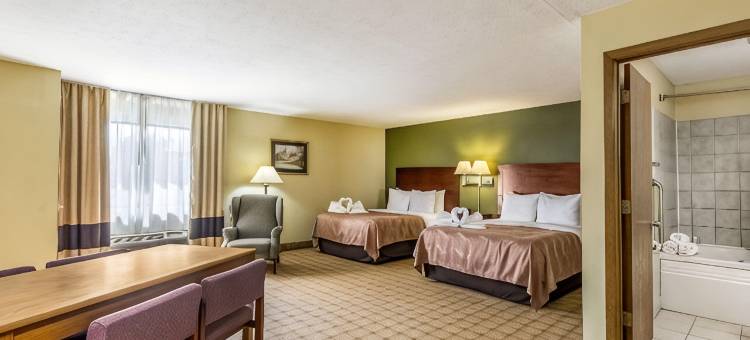 贝茨维尔 I-74 凯艺酒店(Quality Inn I-74 Batesville)图片