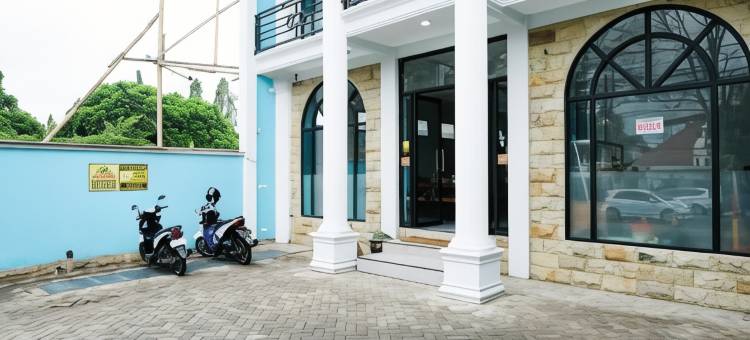 桑斯阿雅巴图酒店(Sans Arya Hotel Batu)图片