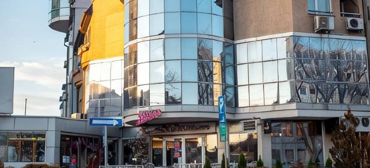 罗特斯戈尔尼酒店(Garni Hotel Lotos)图片