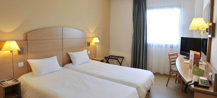 马德里阿尔卡拉德埃纳雷斯康铂酒店(Travelodge Madrid Alcala de Henares)图片