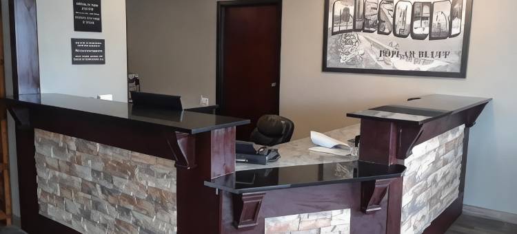 波普拉布拉夫密苏里州温德姆速8酒店(Super 8 by Wyndham Poplar Bluff Missouri)图片