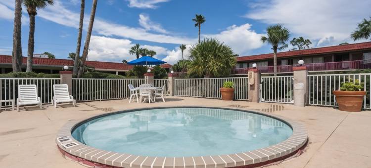 威基沃奇斯普林西尔6号汽车旅馆(Motel 6 Spring Hill, FL - Weeki Wachee)图片