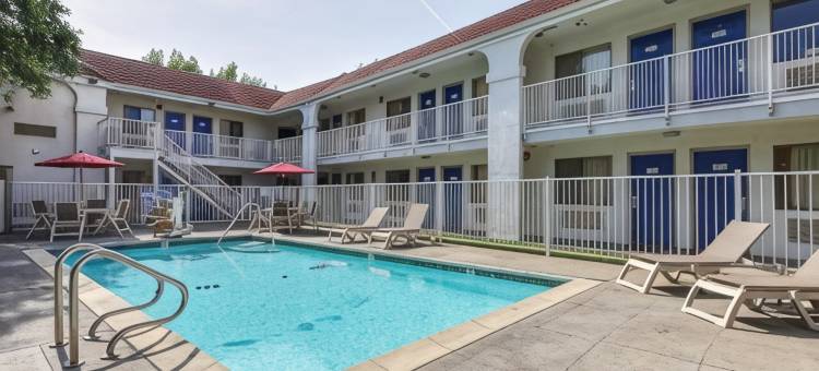 皮诺尔6号汽车旅馆(Motel 6 Pinole, CA)图片