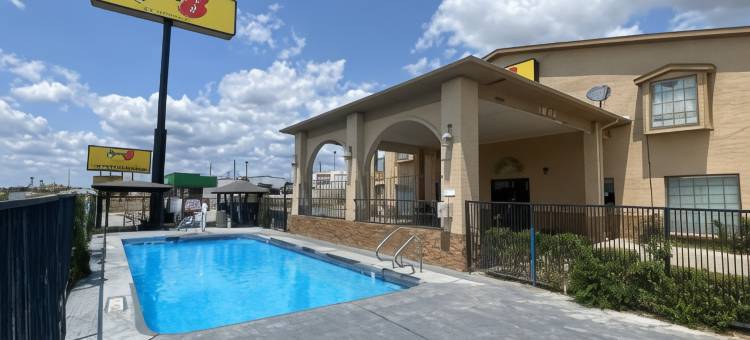 得克萨斯迪凯特温德姆速 8 酒店(Super 8 by Wyndham Decatur Texas)图片