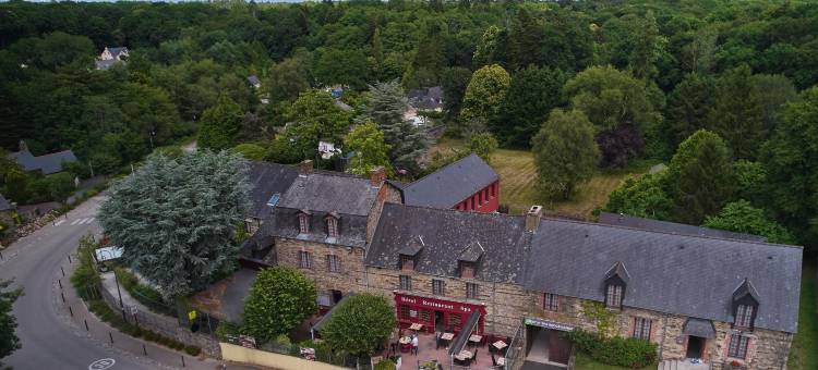 瑞莱斯布斯里昂德之家酒店(Logis Hotel, Restaurant et Spa le Relais de Broceliande)图片