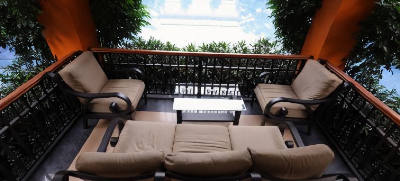 梅费尔世界杯村(Mayfair World Cup Village)图片