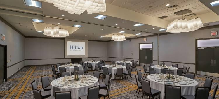 辛辛那提机场希尔顿酒店(Hilton Cincinnati Airport)图片