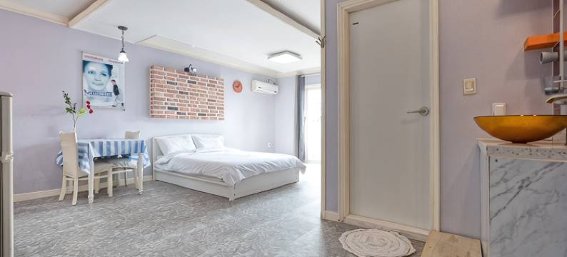 扶安边山半岛好莱坞旅馆(Buan Byeonsanbando Hollywood Pension)图片