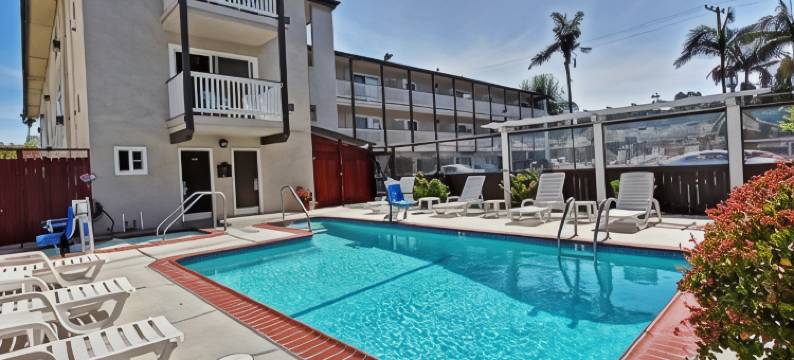 圣巴巴拉阿瓦尼亚旅馆(Avania Inn of Santa Barbara)图片