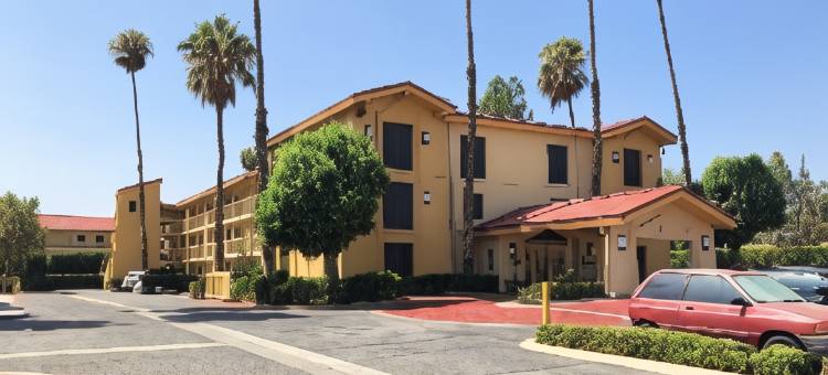 圣贝纳迪诺温德姆速8酒店(Heritage Inn)图片