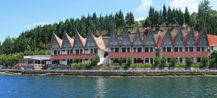 鸟羽湖国际间小屋酒店(Danau Toba International Cottage Parapat)图片