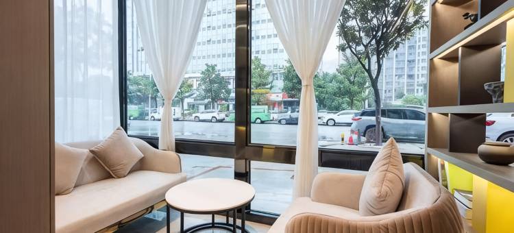 柏曼酒店(仙桃武商体育馆店)图片