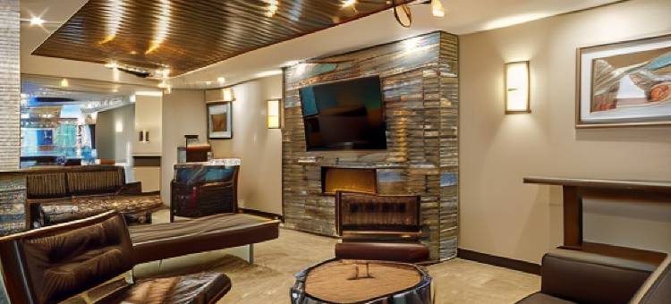 雷夫尔斯托克华美达酒店(Ramada by Wyndham Revelstoke)图片