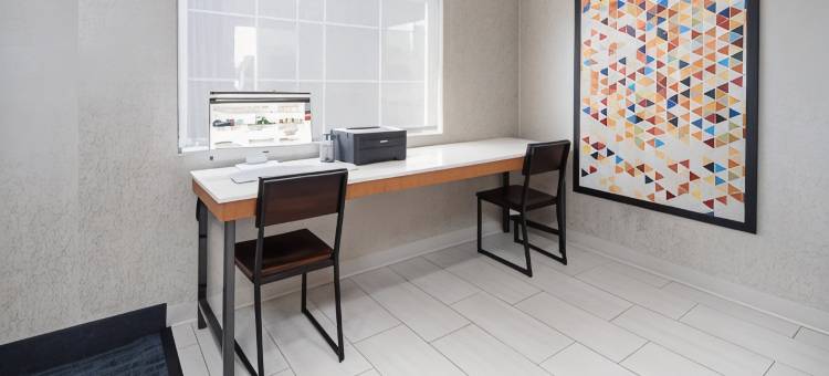 智选假日套房酒店沃森维尔(Holiday Inn Express & Suites WATSONVILLE by IHG)图片