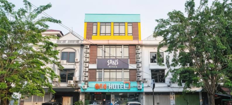 三塞酒店泗水美丽雅加达(Sans Hotel Kupang Indah Surabaya by RedDoorz)图片