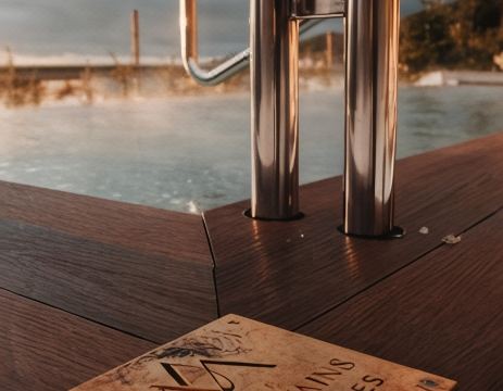 The Mountains HotelHotel Overview