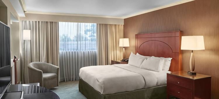 阿克伦费尔劳恩希尔顿逸林酒店(DoubleTree by Hilton Akron Fairlawn)图片