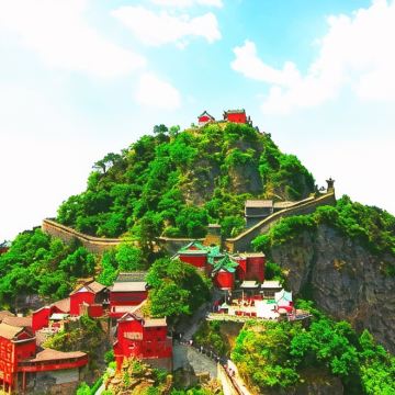 武汉+黄鹤楼+武当山风景区5日4晚跟团游