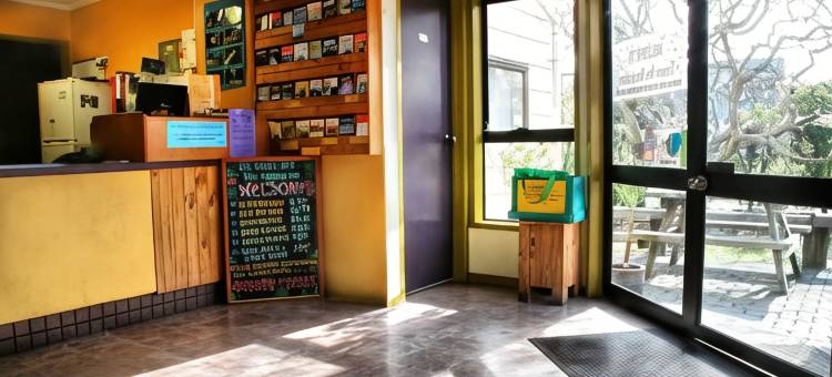 塔斯曼湾背包酒店(Tasman Bay Backpackers)图片