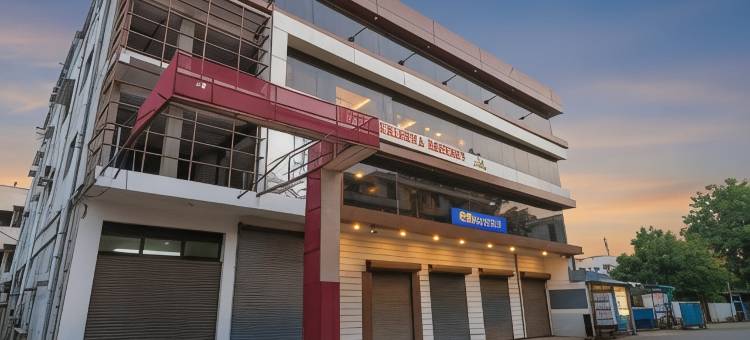 克里希纳华庭法布Prime酒店 - 克里希纳加尔巴士站(FabHotel Prime Krishna Regency - Nr Krishnanagar Bus Stand)图片