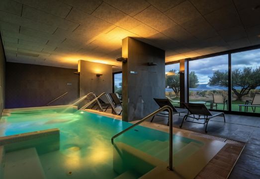 Hotel-Bodega Finca de Los Arandinos Hotel Overview