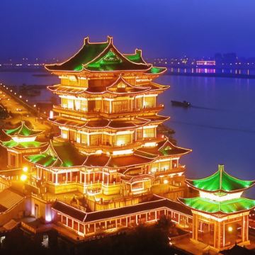 南昌+滕王阁旅游区+庐山风景名胜区+三叠泉+龙虎山风景名胜区6日5晚私家团