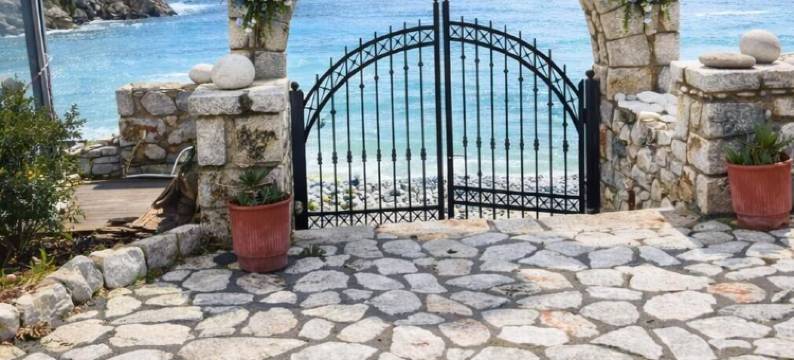 拉卢德斯酒店(Lalloudes Seaside Suites Sea and Pool View)图片