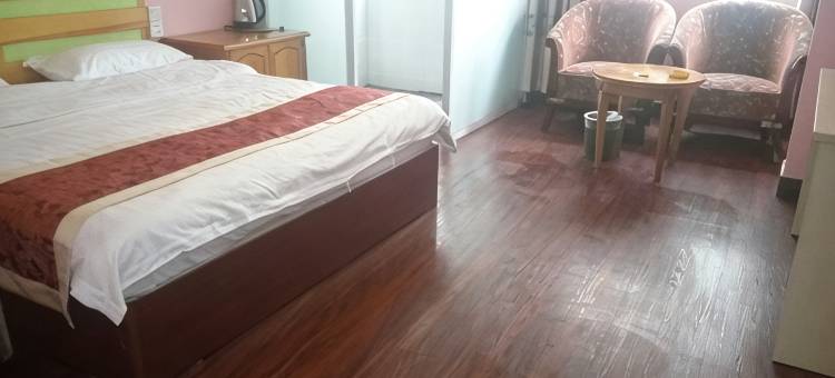 转角爱家庭旅馆(长沙望新社区店)图片