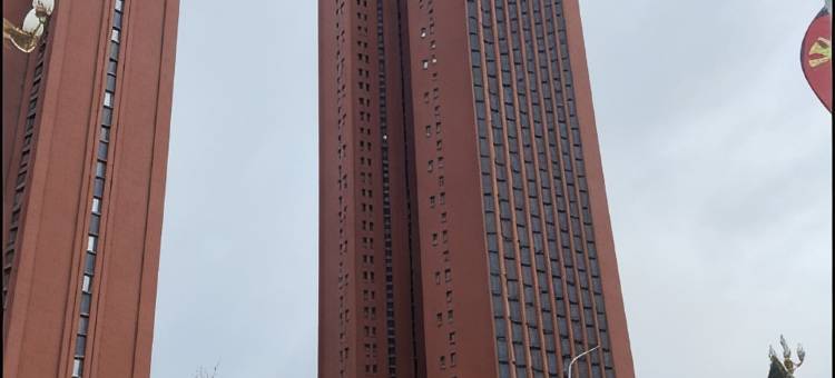 简遇loft电竞投影民宿(万达广场店)图片