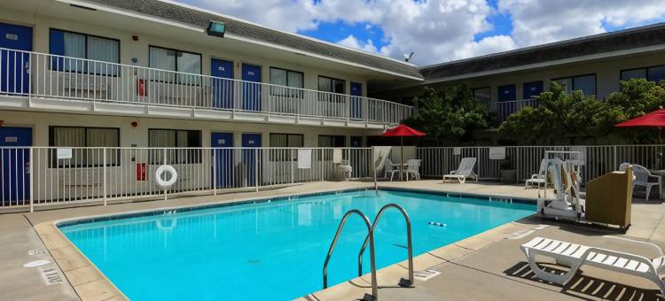 克恩斯维尔6号汽车旅馆(Motel 6 Kingsville, TX)图片