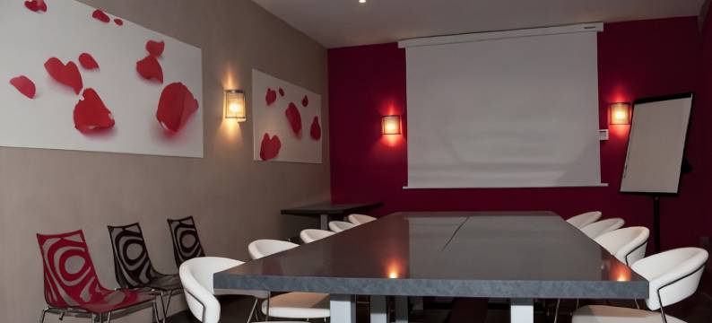 特伦娜酒店(Charme et Caractère le Turenne)图片