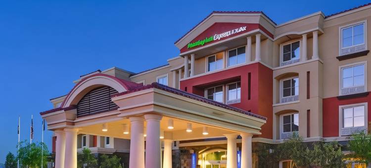 拉斯维加斯西南春泉智选假日套房酒店(Holiday Inn Express & Suites Las Vegas SW – Spring Valley)图片