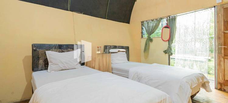 Chikar Glamping at Wisata Coban Talun Mitra RedDoorz图片