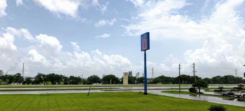 6克卢特汽车旅馆(Motel 6 Clute, TX)图片