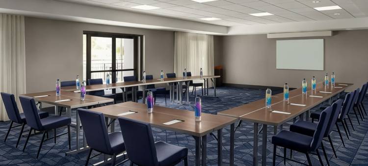 默特尔赤脚登陆海滩万怡酒店(Courtyard Myrtle Beach Barefoot Landing)图片