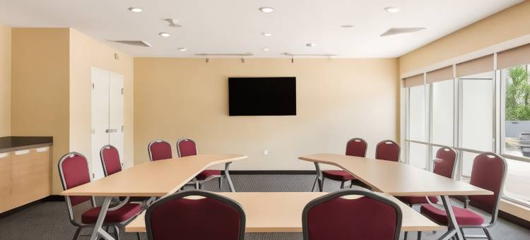 格林斯伯勒体育馆区万豪TownePlace Suites酒店(TownePlace Suites Greensboro Coliseum Area)图片