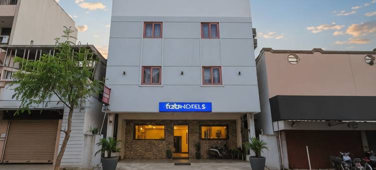 Fabhotel Vrj 住宅(FabHotel Vrj Residency - 500M from Chennai Trade Center)图片