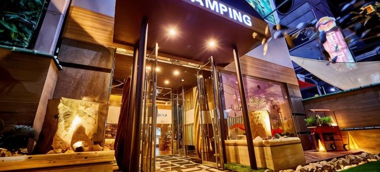 新宿露营店 巴厘安度假酒店(仅限成人)(Hotel BaliAn Resort Shinjuku Glamping - Adult Only)图片