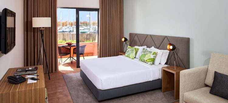 波尔蒂芒码头 NH 度假村酒店式公寓(NH Marina Portimao Resort)图片