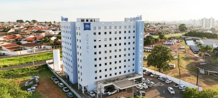 宜必思快捷普雷图河畔圣若泽酒店(Ibis Budget São José do Rio Preto)图片
