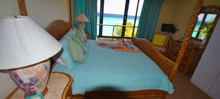 海滨-圣劳伦斯海滩公寓，圣劳伦斯盖普，海滨(ON THE OCEAN - ST LAWRENCE BEACH CONDOS, ST LAWRENCE GAP, ON THE OCEAN)图片