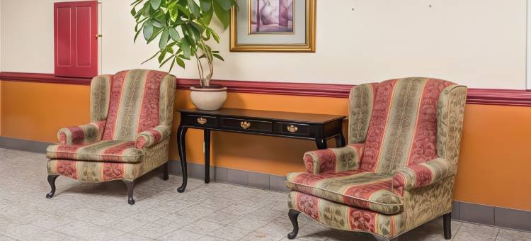 温德姆戴斯酒店及套房桃树角/诺克罗斯(Days Inn & Suites by Wyndham Peachtree Corners/Norcross)图片