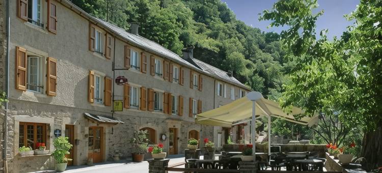 莱瑞莱斯城堡(Hôtel Restaurant le Relays du Chasteau - Logis Hôtel)图片