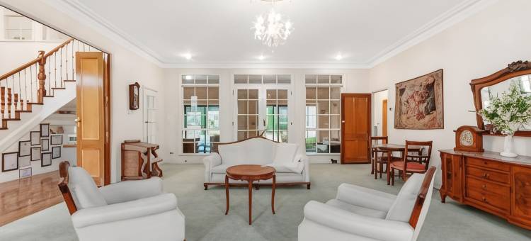 蒙特福特庄园酒店(Montfort Manor)图片