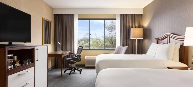 底特律诺维希尔顿逸林酒店(DoubleTree by Hilton Detroit Novi)图片