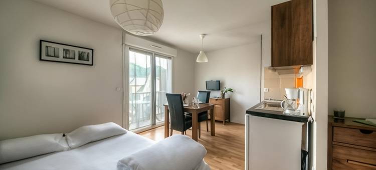 拉卡西亚泽尼图德公寓酒店(Comfort Aparthotel Lourdes L'Acacia)图片