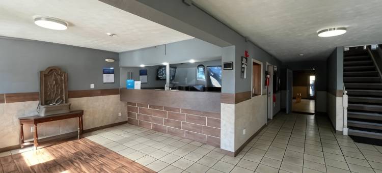 开间 6 套房 飓风，西弗吉尼亚州(Studio 6 Suites Hurricane, WV)图片