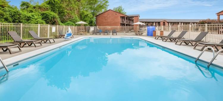 桑达斯基温德姆速8酒店(Super 8 by Wyndham Sandusky)图片