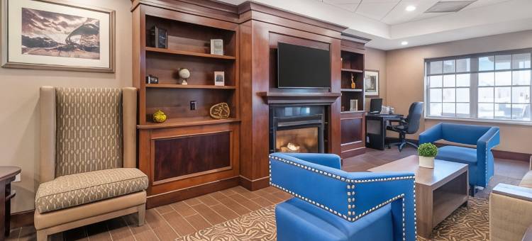 多佛尔-朴茨茅夫舒适套房酒店(Comfort Inn & Suites Dover-Portsmouth)图片