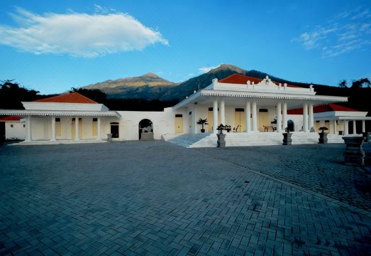 Kaliandra Resort & Organic Farm Hotel Overview